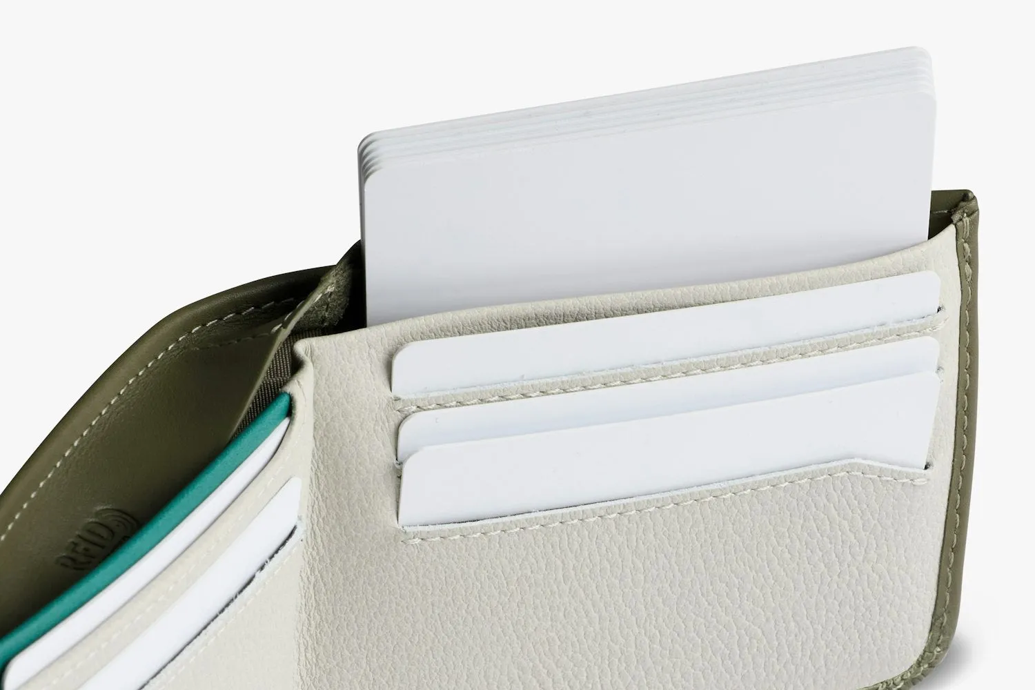 Bellroy Hide & Seek LO Willow