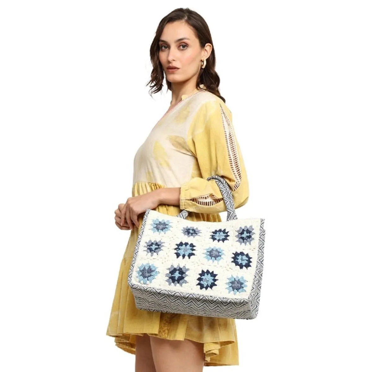 BGAIN302 Flower Crochet Tote Bag