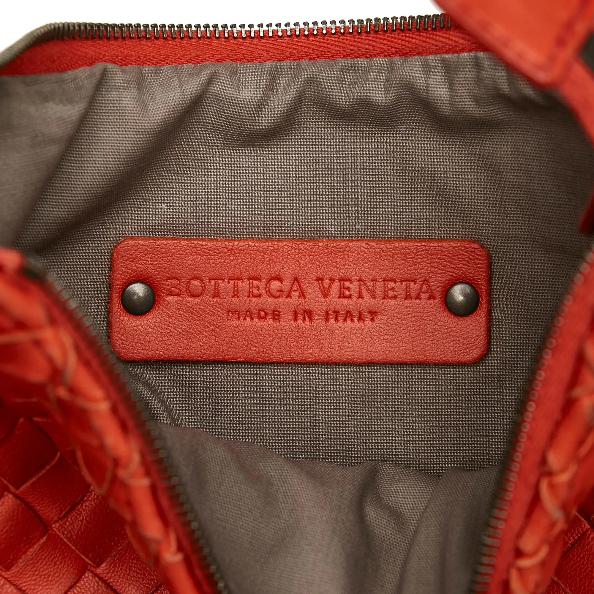 Bottega Veneta Intrecciato Leather Crossbody Bag (SHG-33056)