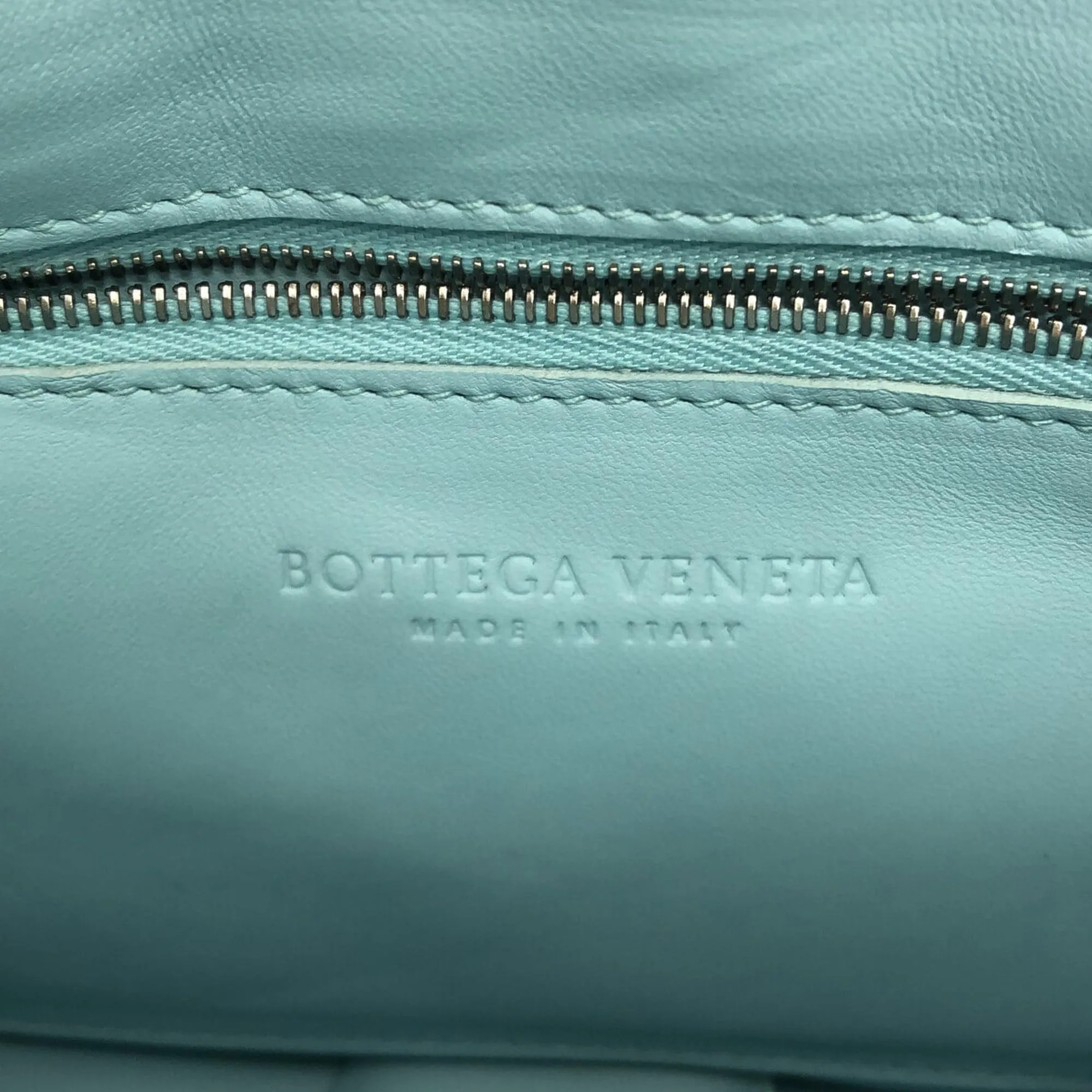 Bottega Veneta Intrecciato Padded Cassette (SHG-8cfm93)