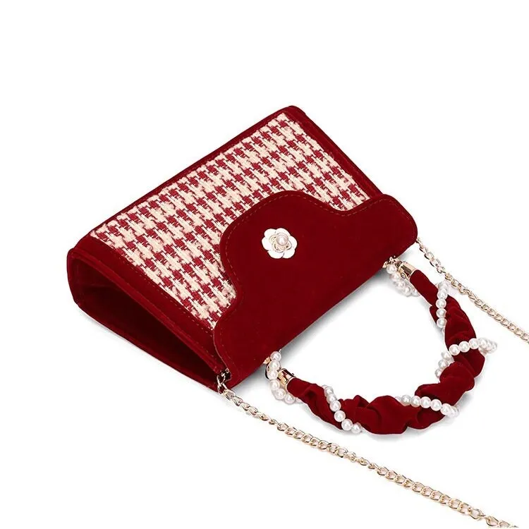 Cute Red & White Minimalist Simple Slick Houndstooth Luxury Handheld Wraparound Pearls Strap Handle Velvet Handbag for Women, Shoulder Bag