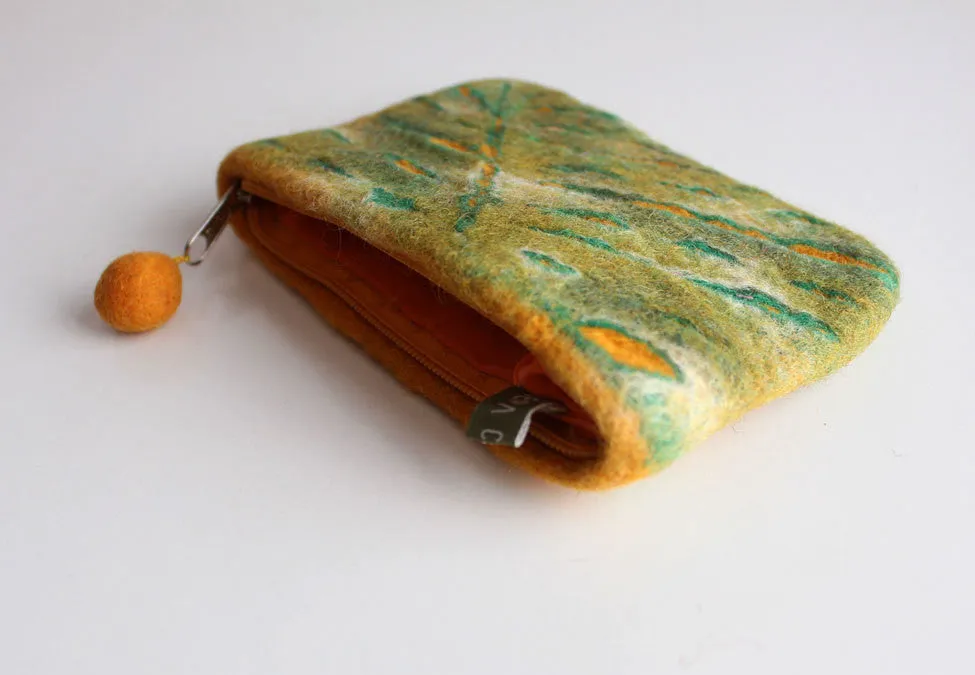 Leaf Pattern Zipper Felt Coin Purse