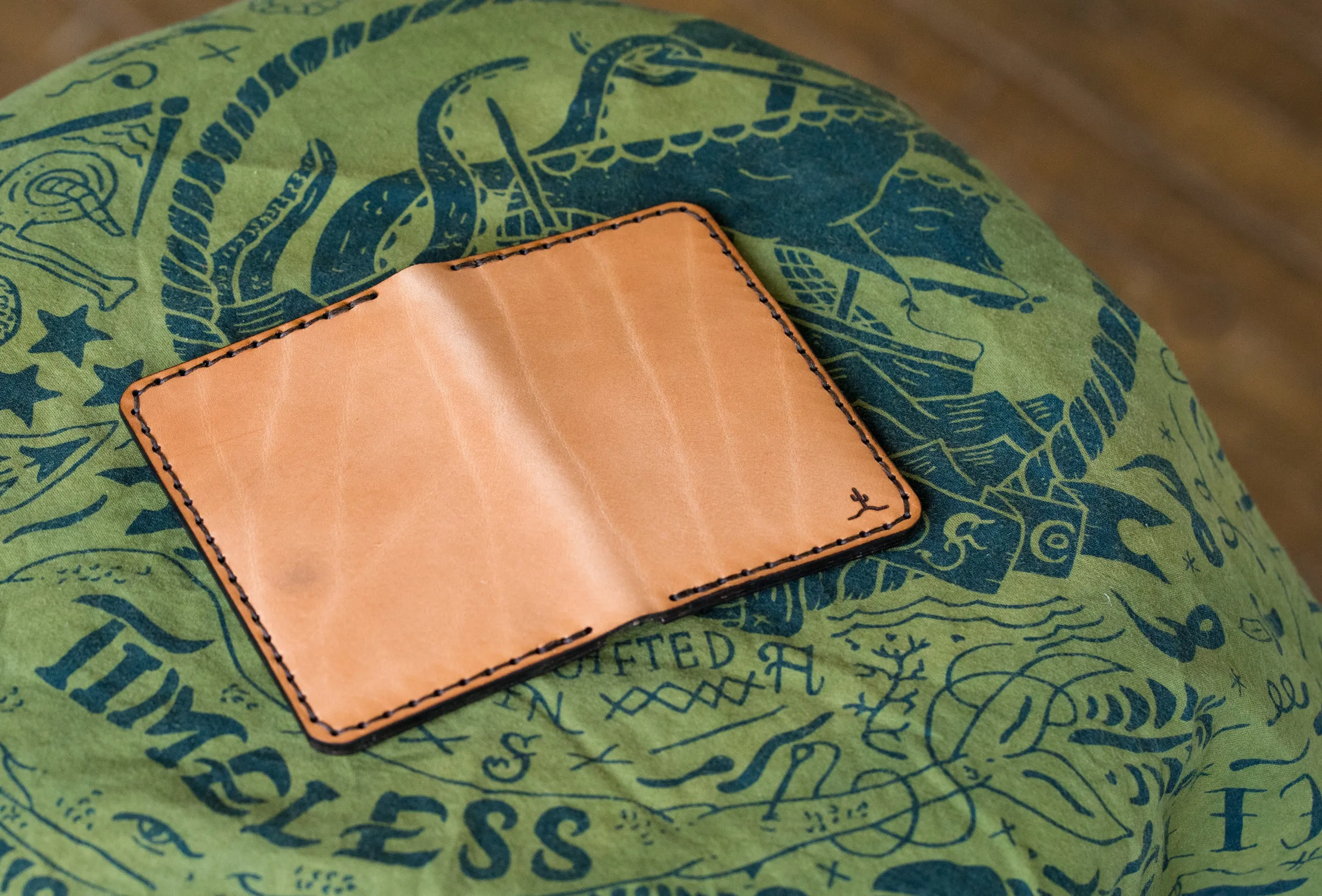 Vertical Wallet // Russet